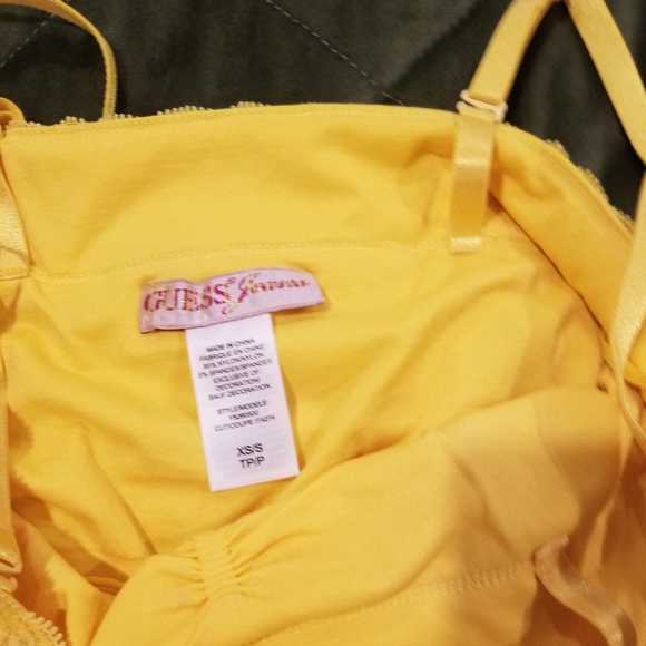 Guess - beautiful yellow Camisole - Picture 4 of 5